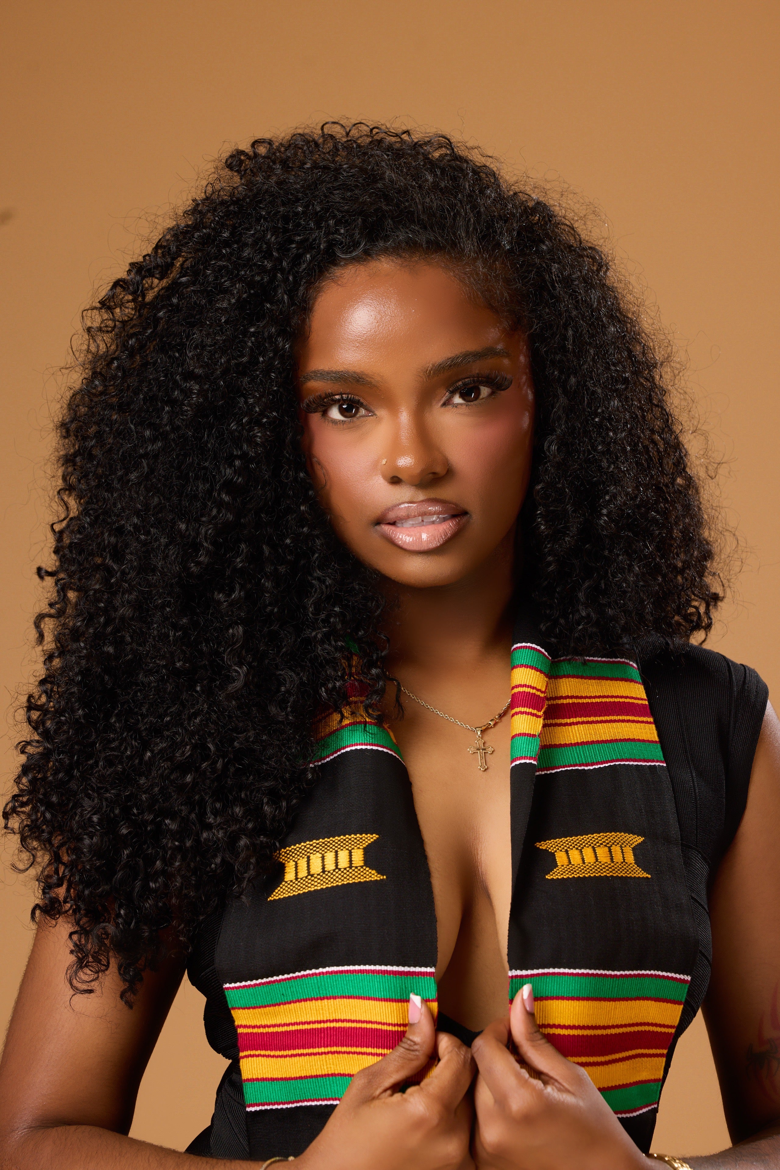 Coiled Caprí V-Part Wig